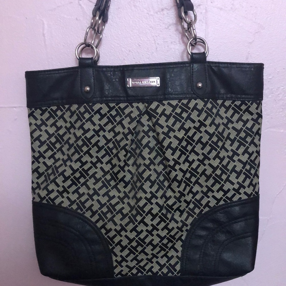 Tommy Hilfiger bag